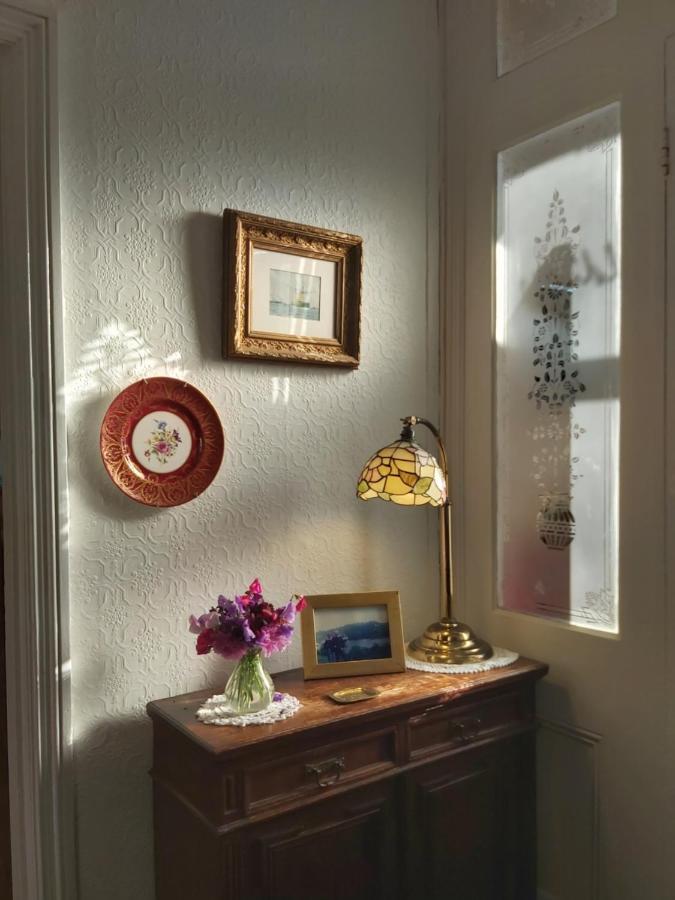 The Fieldings Bed & Breakfast Truro Exterior photo